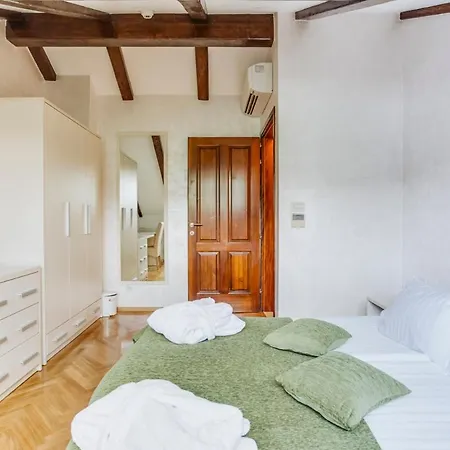 Βίλα Lazaret Sleeps 9 With Pool Air Con And Wifi Ντουμπρόβνικ
