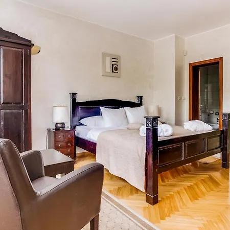 ヴィラ Lazaret Sleeps 9 With Pool Air Con And Wifi *